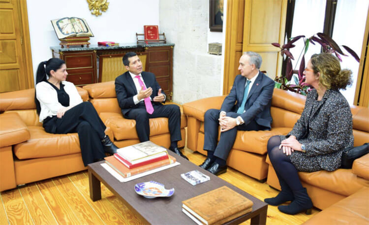 embajador-nicaragua-universidad-valladolid-